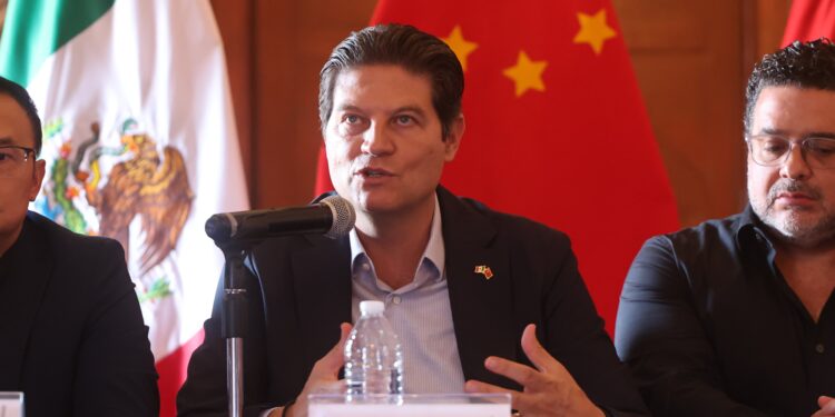 Confirma Alfonso Martínez, gira de comitiva china a Morelia y Lázaro Cárdenas