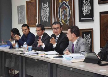 Plena disposición al diálogo con académicos refrenda administración de Yarabí Ávila