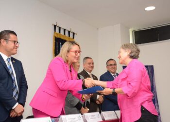 Administración de Yarabí Ávila hace justicia a docentes, iniciará proceso para que plazas interinas transiten a definitivas