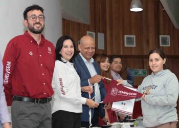 Más de medio millón de pesos para movilidad estudiantil en la región Ciénega: Iemsysem