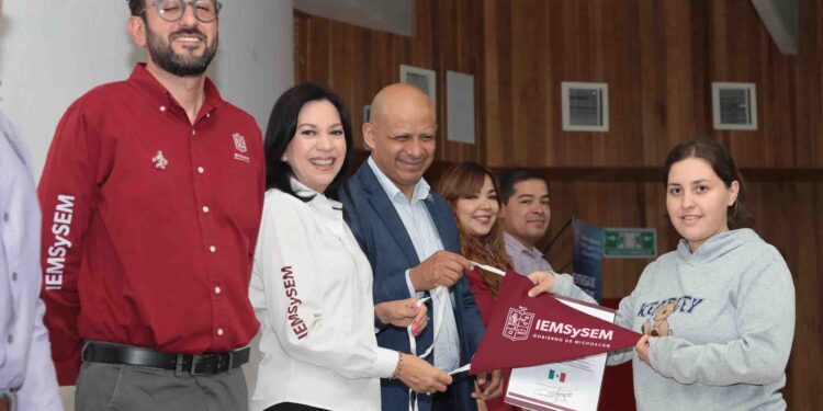 Más de medio millón de pesos para movilidad estudiantil en la región Ciénega: Iemsysem