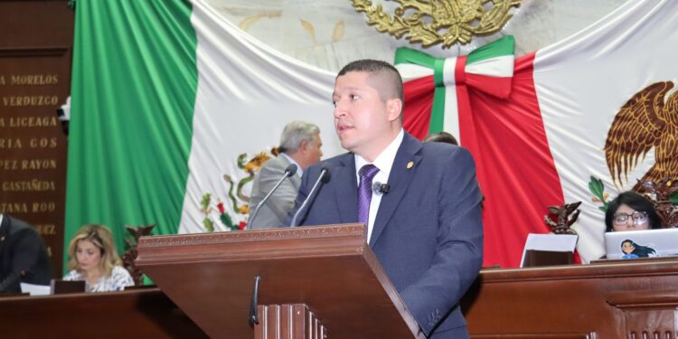 Con iniciativa, Vicente Gómez promueve la educación vial en centros educativos