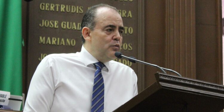 Presenta Balta Gaona iniciativa para castigar daños a monumentos y zonas arqueológicas