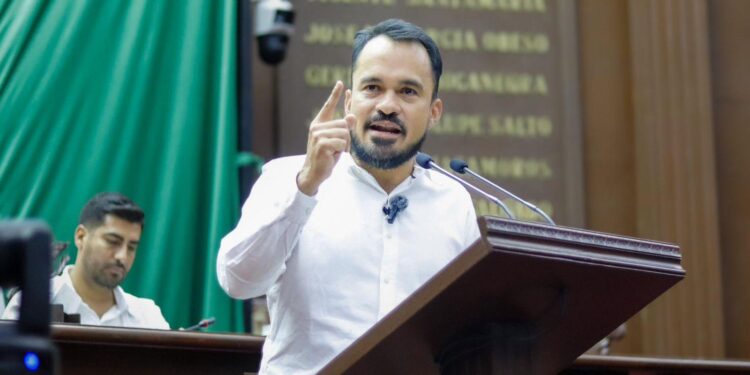 Hasta que la dignidad se haga costumbre: Hugo Rangel y la avanzada en los derechos de la comunidad LGBTIQ+