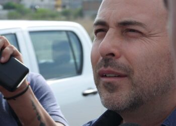 Eric Gaona comienza a saldar deuda con fraccionamientos que carecían de agua