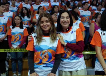 Michoacán abandera 220 estudiantes del Tec de Morelia para estancias científicas