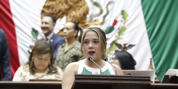 Xóchitl Ruiz propone crear Ley para atender crisis de desplazamiento forzado en Michoacán
