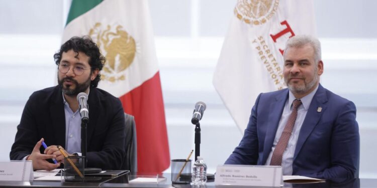 Formalización laboral, compromiso compartido con Sheinbaum: Bedolla