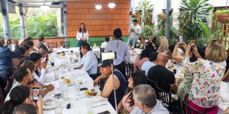 Nalleli Pedraza reconoce la importancia de garantizar la libertad de expresión