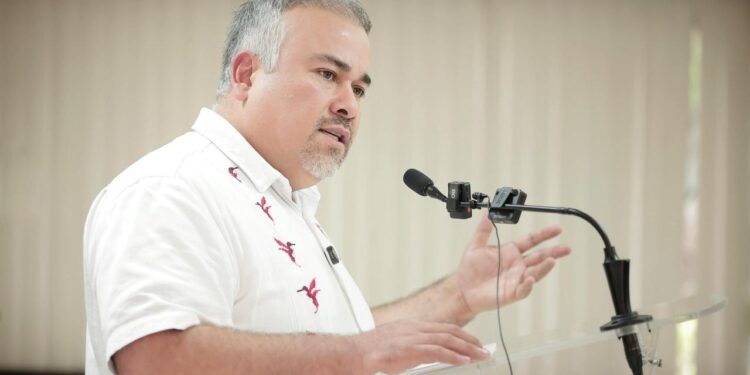 Los migrantes no son criminales: Morena exige respeto y justicia para connacionales