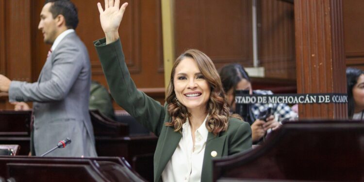 Octavio Ocampo propone reconocer el Derecho al Cuidado en la Constitución de Michoacán