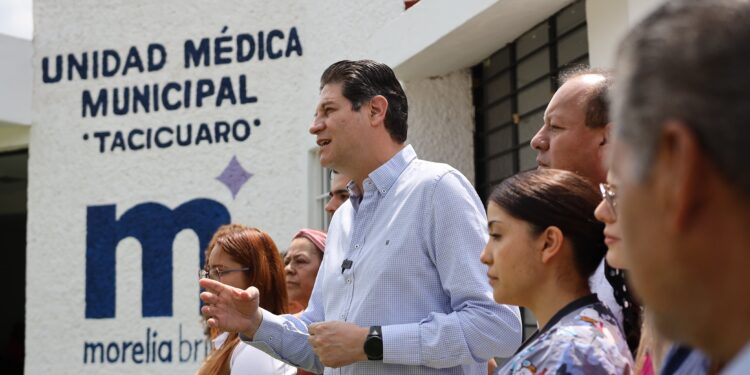Alfonso Martínez dignifica la salud en Morelia