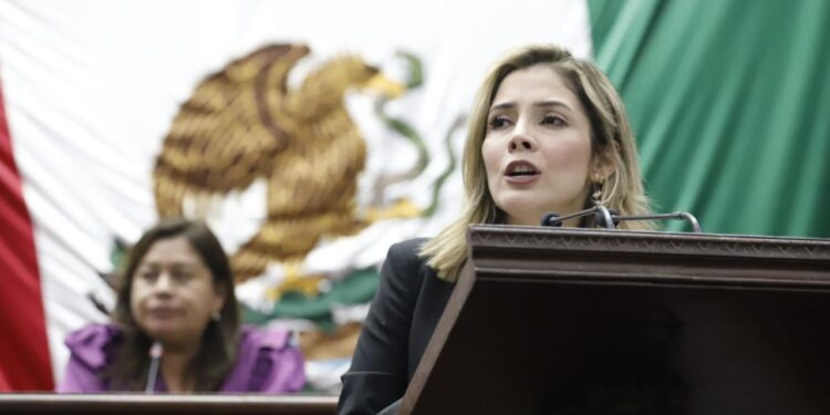 Plantea Brissa Arroyo que jurídicamente se reconozca la violencia moral