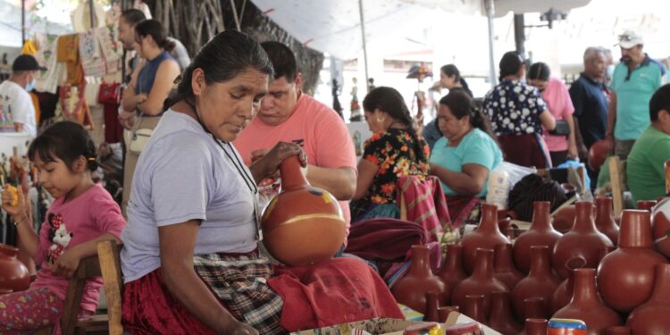 Secum invita a postular a grandes maestros del arte michoacano al Premio Eréndira