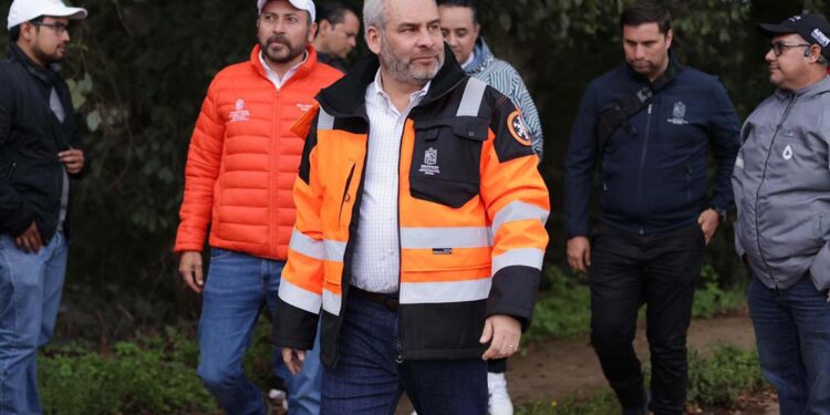 Michoacán, en alerta por huracán “Erick” que evoluciona a categoría 3: Bedolla