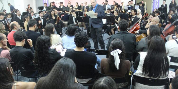 Celebra SeCultura, 13 años de trayectoria de la Orquesta Filarmónica Juvenil de Morelia