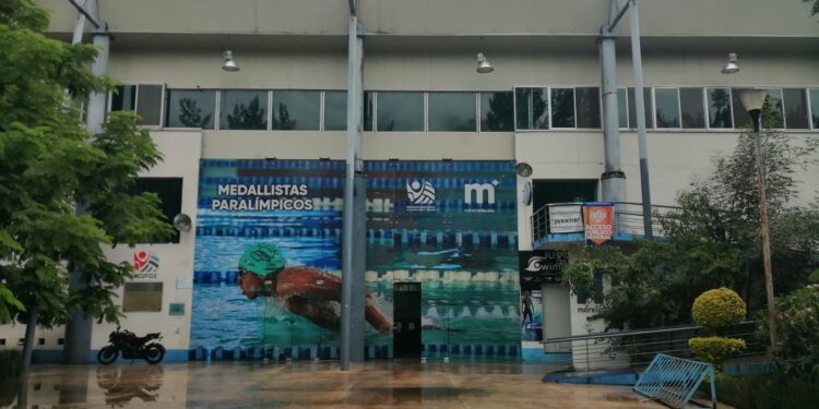 Comienza en alberca “Medallistas Paralímpicos” el Campeonato Estatal de Natación 2025 Clasificados