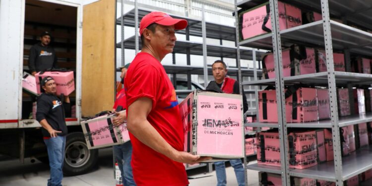 Arriban 6,447 Paquetes Electoralesa la bodega central del IEM