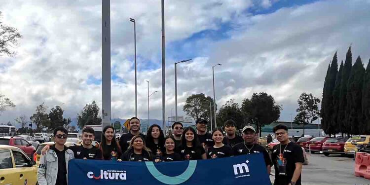 Llega Ballet Folklórico del Ayuntamiento de Morelia a Ibagué, Colombia
