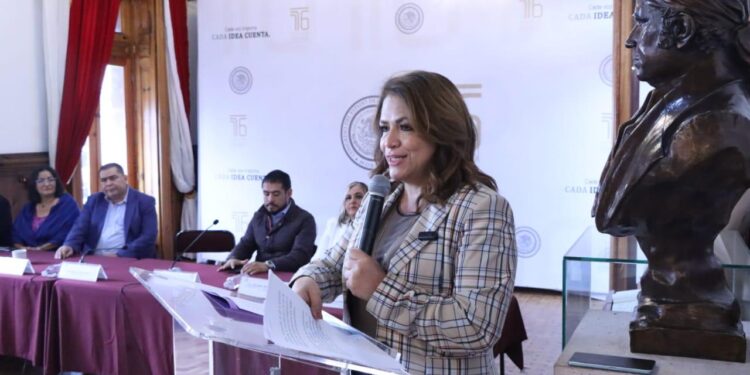 El Congreso tiene como prioridad la capacitación y profesionalización de su personal: Fabiola Alanís