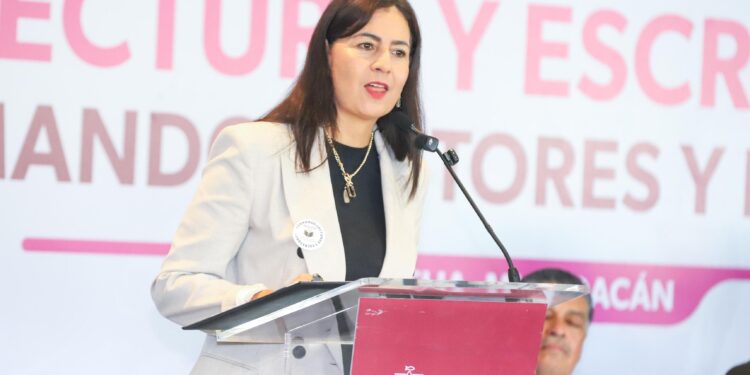 Inaugura Gabriela Molina primer Encuentro Estatal de Lectura y Escritura