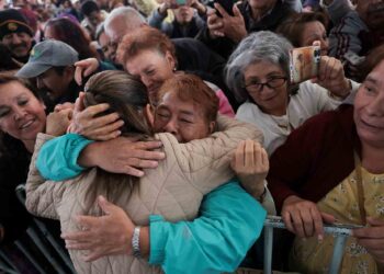PRESIDENTA CLAUDIA SHEINBAUM Y JEFA DE GOBIERNO CLARA BRUGADA PRESENTAN LÍNEA 4 DE CABLEBÚS TLALPAN-COYOACÁN, LA MÁS LARGA DEL MUNDO