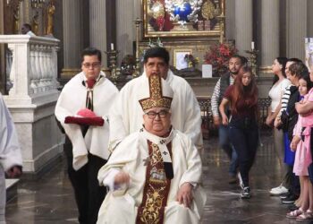 Arzobispo Carlos Garfias celebra 29 años como obispo