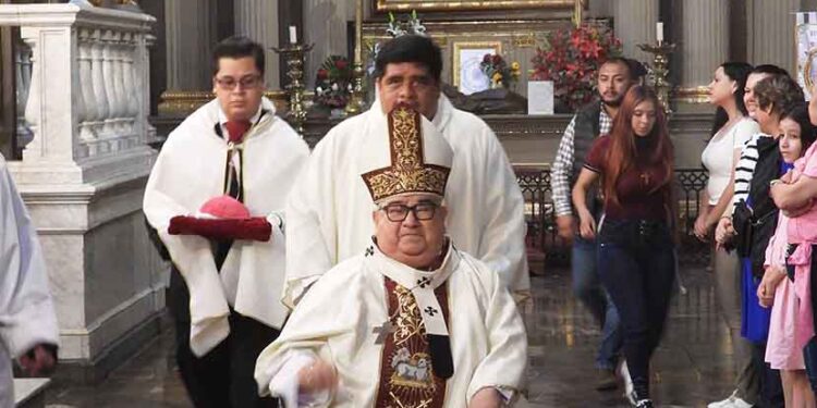 Arzobispo Carlos Garfias celebra 29 años como obispo