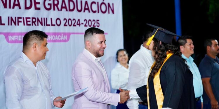 Reyes Galindo impulsa trabajo cercano a la gente en el Distrito 22