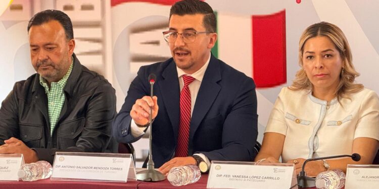 Comisión de Turismo invita al festival del globo “Cantoya Fest Pátzcuaro 2025”