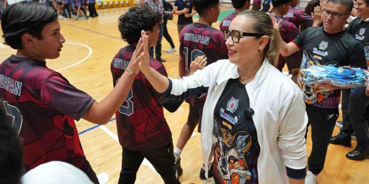 UMSNH ha logrado crecimiento y consolidación de infraestructura deportiva en administración de Yarabí Ávila