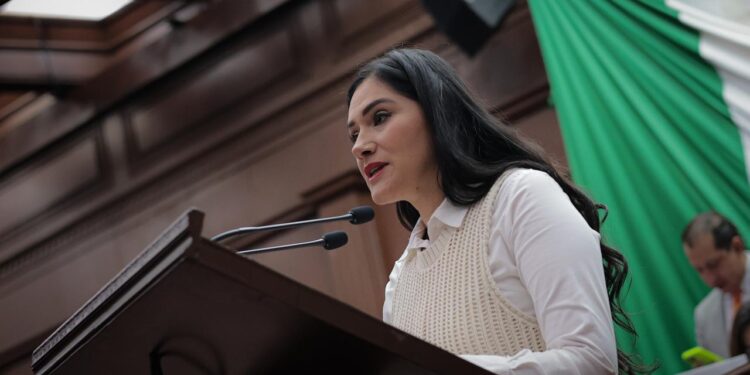 Comisión de Turismo invita al festival del globo “Cantoya Fest Pátzcuaro 2025”