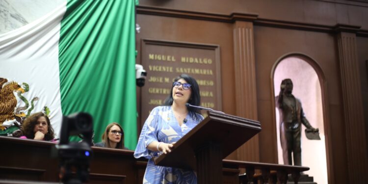 Comisión de Turismo invita al festival del globo “Cantoya Fest Pátzcuaro 2025”