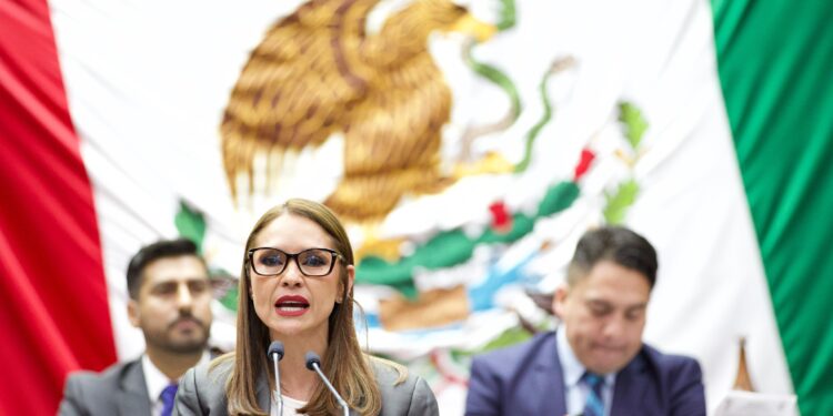 Congreso del Estado a favor de la erradicación de brecha salarial en función de género