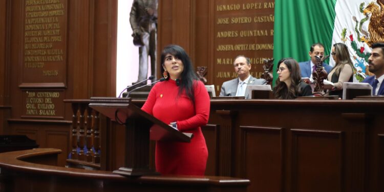 Garantizar intérpretes de señas en todas las oficinas públicas, propone Vanhe Caratachea