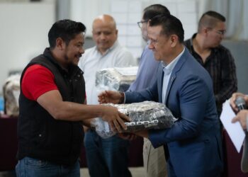 Entrega Gobierno de Michoacán uniformes a 44 rondas comunitarias de autogobiernos indígenas