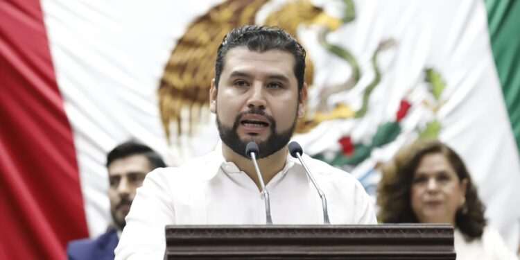 Ocampo propone aumentar penas por delitos contra adultos mayores ante alza en denuncias en Michoacán