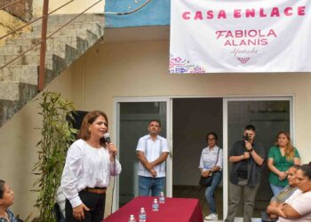 Fabiola Alanís inaugura Casa Enlace en Peribán: “Tenemos la obligación de informar y rendir cuentas al pueblo”