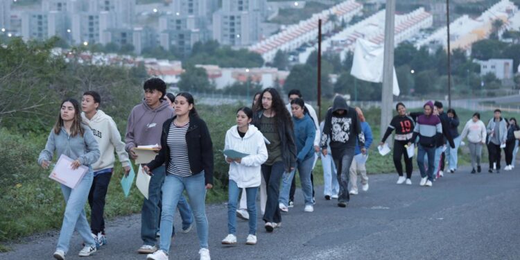 Concluyó en orden examen Ceneval de ingreso a Normales de Michoacán
