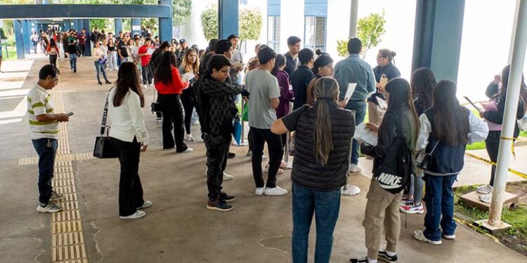 Por mérito académico, asignación de campos clínicos: Secretario Académico