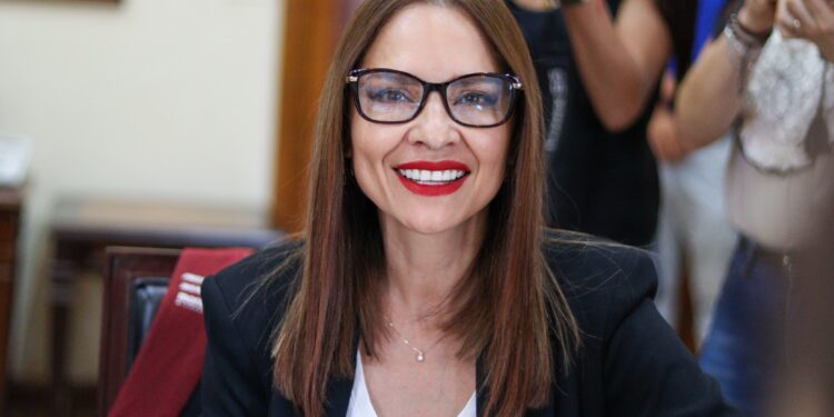 Celebra Nalleli Pedraza iniciativa para proteger a las víctimas de extorsión