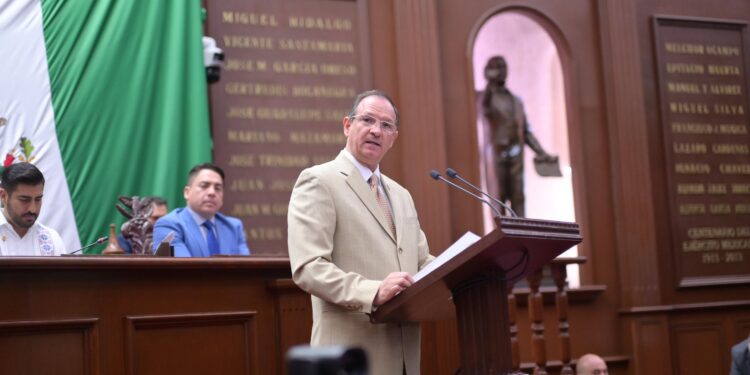 Abraham Espinoza propone la creación de la Dirección de Educación Indígena Náhuatl
