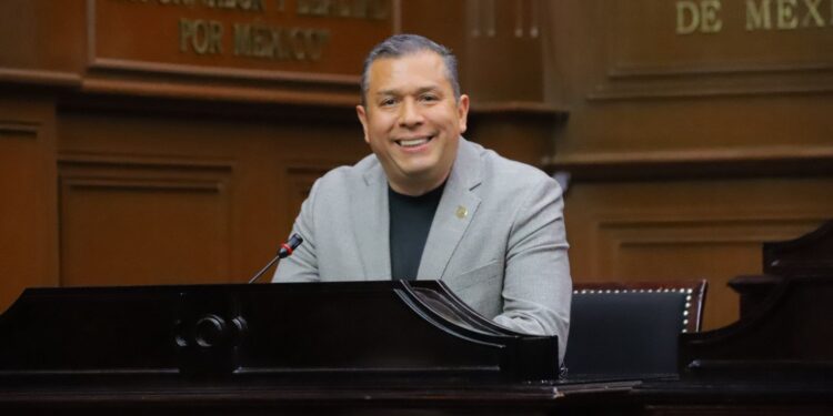 Abraham Espinoza propone la creación de la Dirección de Educación Indígena Náhuatl