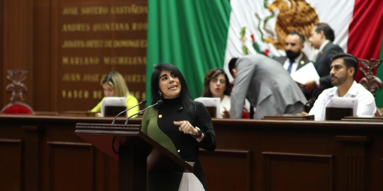 Abraham Espinoza propone la creación de la Dirección de Educación Indígena Náhuatl