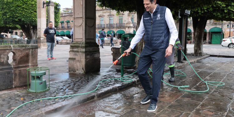 Gobierno de Morelia pone en operación moto pipas para el mantenimiento de espacios públicos