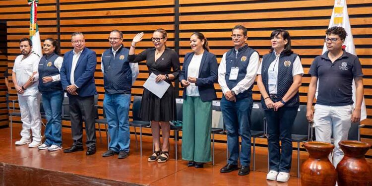 Siéntanse arropados por la UMSNH, señala Yarabí Ávila a estudiantes que iniciarán su servicio social