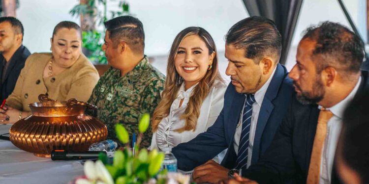 Comprometidos con la paz, Salvador Escalante sede de la Mesa Regional de Seguridad