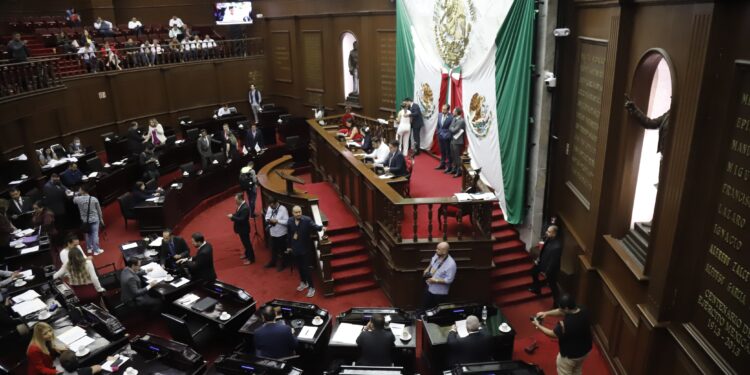 Abrirá Vanhe Caratachea ruta para renovar Ley de Protección a la Niñez en Michoacán