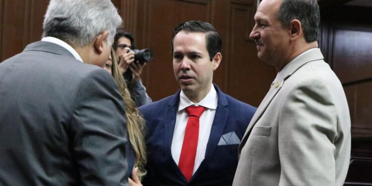 Reconoce Alfredo Anaya reforma que agiliza trámites y fortalece finanzas municipales