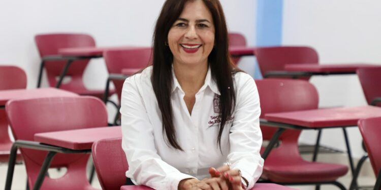 Obras educativas en Región La Piedad benefician a más de 9 mil estudiantes: SEE